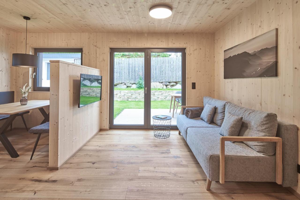 Black Forest Lodges - Gehobene Ferienwohnungen Mit Privatsaunas Tulfes Exterior photo