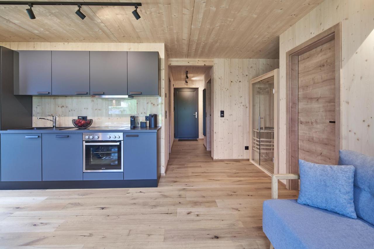 Black Forest Lodges - Gehobene Ferienwohnungen Mit Privatsaunas Tulfes Exterior photo